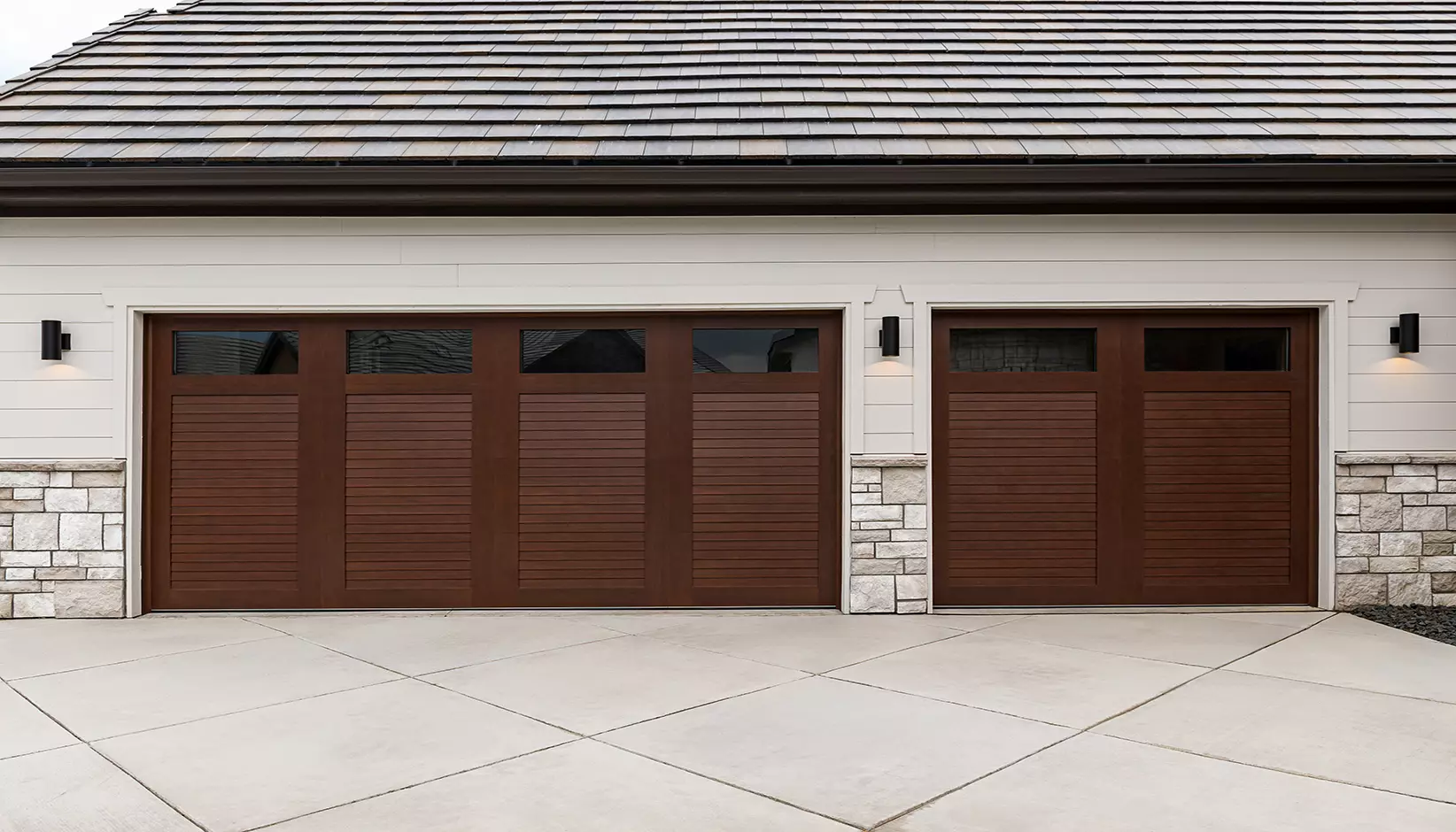 Canyon Ridge Louver Design 52 with REC11 windows in Walnut Finish