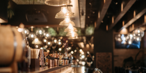 Lighting lighting in a restaurant